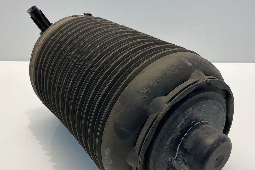 PORSCHE Macan 1 generation (2013-2023) Rear Right Air Suspension Cushion 95B616002G 31958750