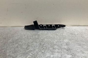 BMW 5 Series E60/E61 (2003-2010) Priekšējā labā bufera stiprinājums 7033706,11460915 30922012