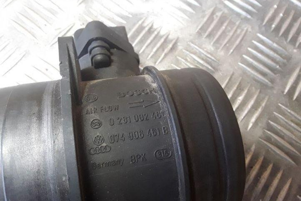 VOLKSWAGEN Transporter T5 (2003-2015) Mass Air Flow Sensor MAF 0281002461,074906461B 25457223