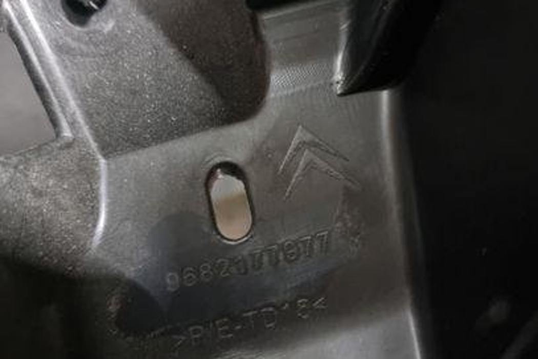 CITROËN C5 2 generation (2008-2017) Dashboard 9682177977 25537991