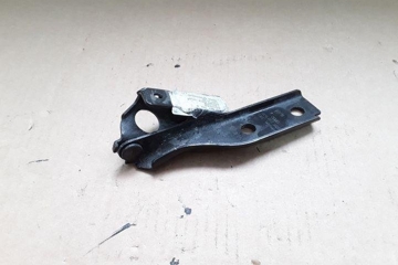 AUDI A3 8P (2003-2013) Front Right Bonnet Hinge 8P0823302B 25528250