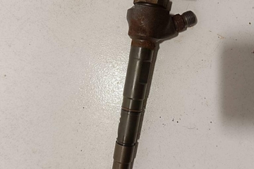 VOLKSWAGEN Passat B7 (2010-2015) Degvielas sprausla 8ZRH817,03L130277J 30356166