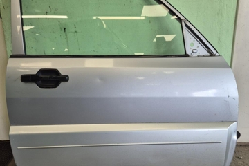 MITSUBISHI Pajero 4 generation (2006-2023) Front Right Door 32192091