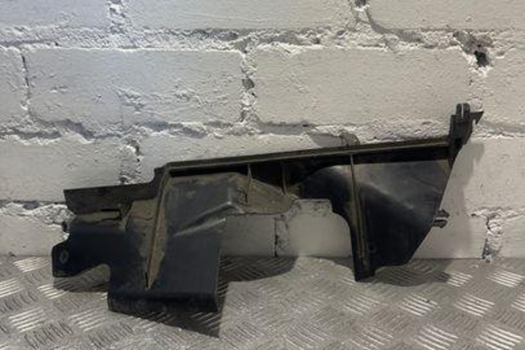 RENAULT Megane 3 generation (2008-2020) Radiator air diverter 214940005R 21507925