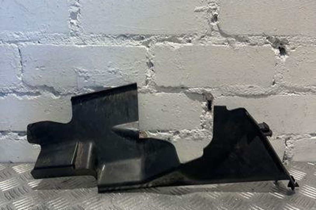 RENAULT Megane 3 generation (2008-2020) Radiator air diverter 214940005R 21507925