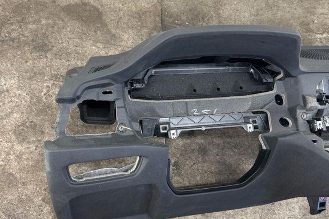 BMW 3 Series G20/G21/G28 (2018-2024) Dashboard 6831265,72758412 32109289