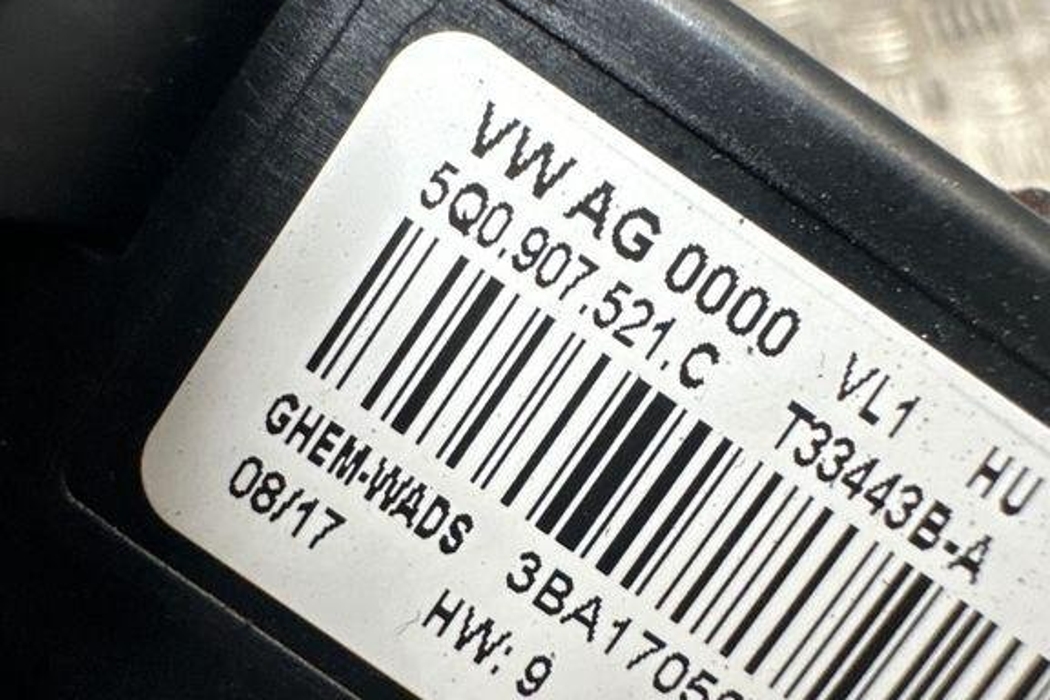 VOLKSWAGEN Passat B8 (2014-2023) Relé ventilátora 3BA170503115,T33443BA,5Q0907521C 32387831
