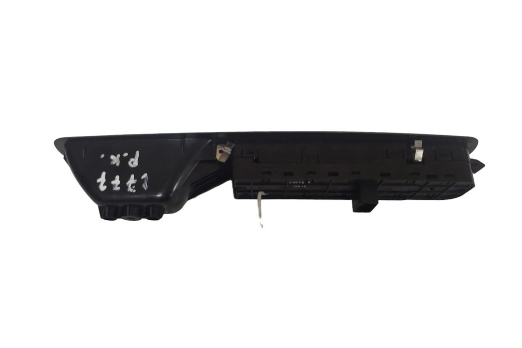 RENAULT Megane 2 generation (2002-2012) Кнопка стеклоподъемника задней левой двери 809610016R 28785572