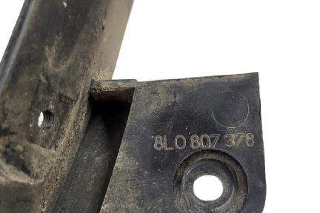 AUDI A3 8L (1996-2003) Держатель заднего бампера правый 8L0807378 30903718