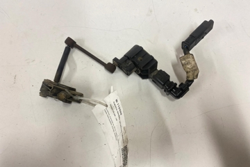 CITROËN C5 2 generation (2008-2017) Front Right Level Sensor 28758321