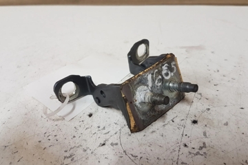 VOLVO V40 Cross Country 1 generation (2012-2020) Labās puses bagāžnieka eņģe 31335291 28774748