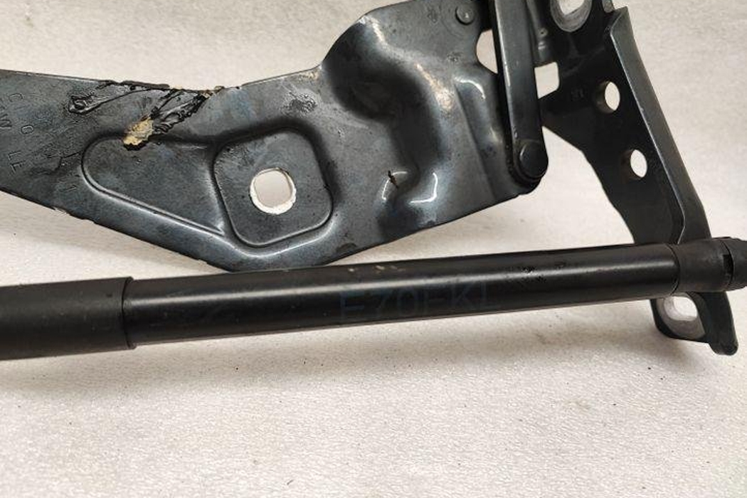 BMW X5 E70 (2006-2013) Front Left Bonnet Hinge 7208627 27439431