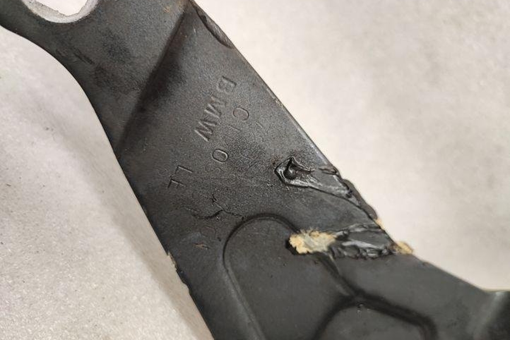 BMW X5 E70 (2006-2013) Front Left Bonnet Hinge 7208627 27439431