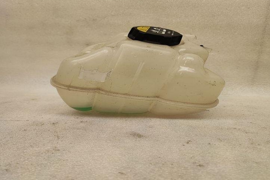 VOLVO XC90 2 generation (2014-2024) Expansion Tank 31368311 27439564