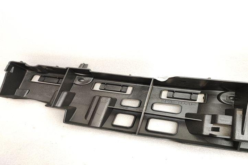 RENAULT Megane 3 generation (2008-2020) Rear Left Bumper Bracket 850420001R 27441548