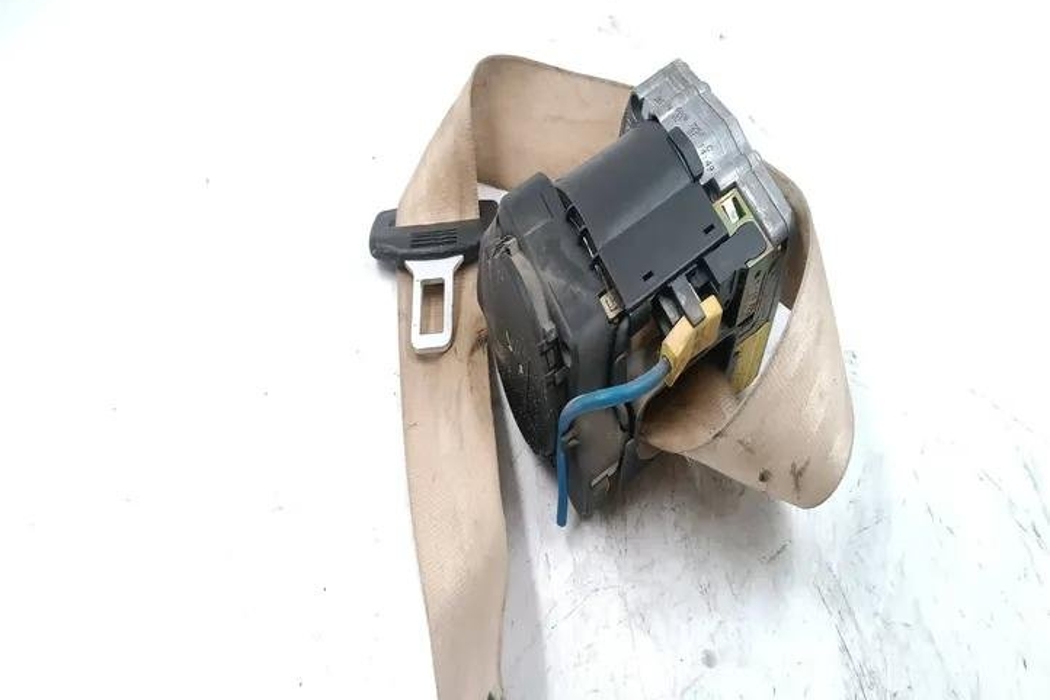 AUDI A6 C5/4B (1997-2004) Rear Left Seatbelt 4B9857805 27173381