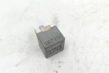 AUDI A4 B8/8K (2011-2016) Relejs 8D0951253 31486506