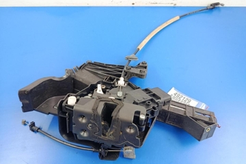 FORD Focus 2 generation (2004-2011) Aizmugurējo kreiso durvju slēdzene 4M5AA26413BE 32181585