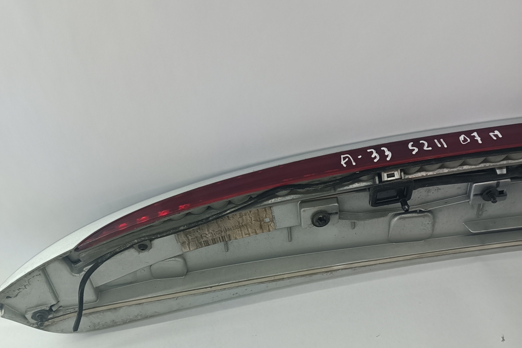 MERCEDES-BENZ E-Class W211/S211 (2002-2009) Aizmugurējā vāka gaisma A2117900388 23458259