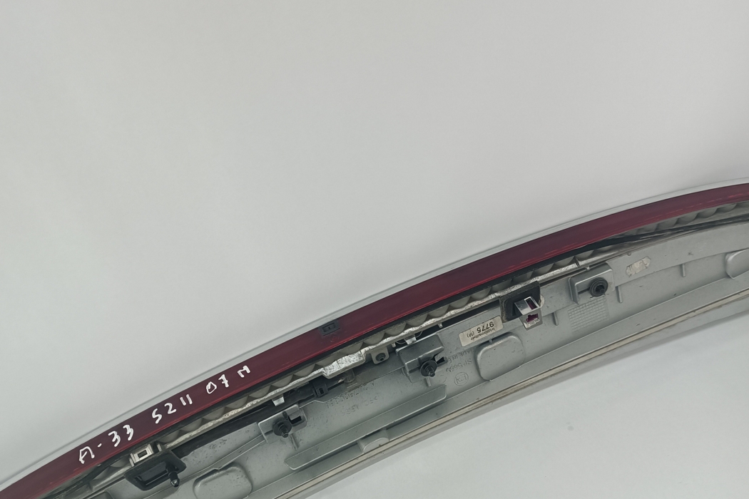 MERCEDES-BENZ E-Class W211/S211 (2002-2009) Aizmugurējā vāka gaisma A2117900388 23458259