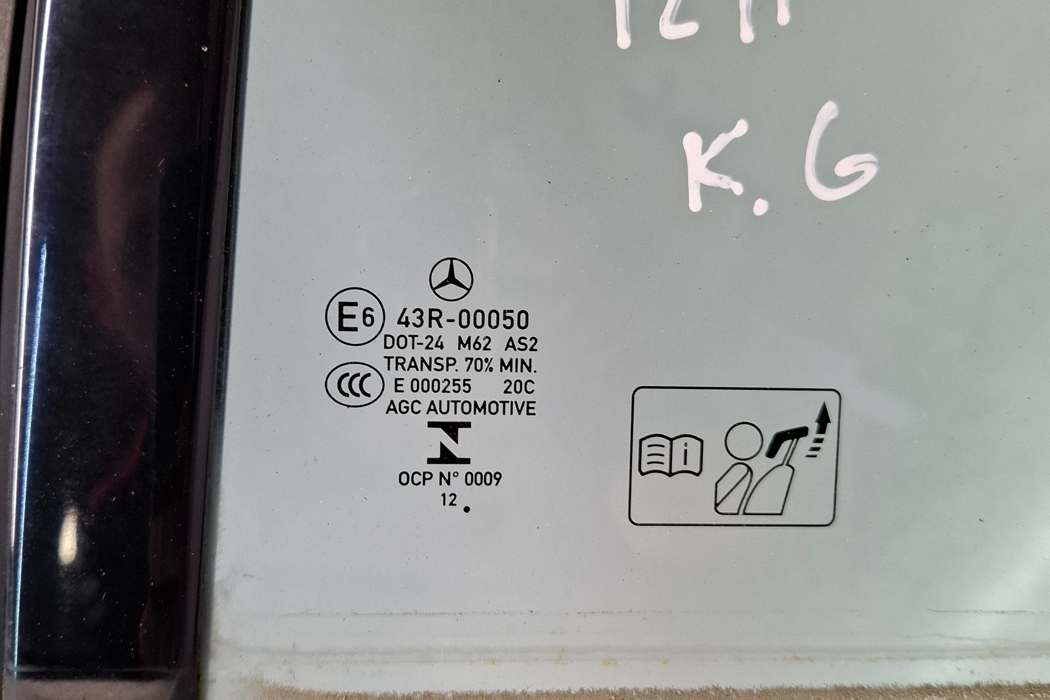 MERCEDES-BENZ CLA-Class C117 (2013-2016) Rear door left-hand window 31492856