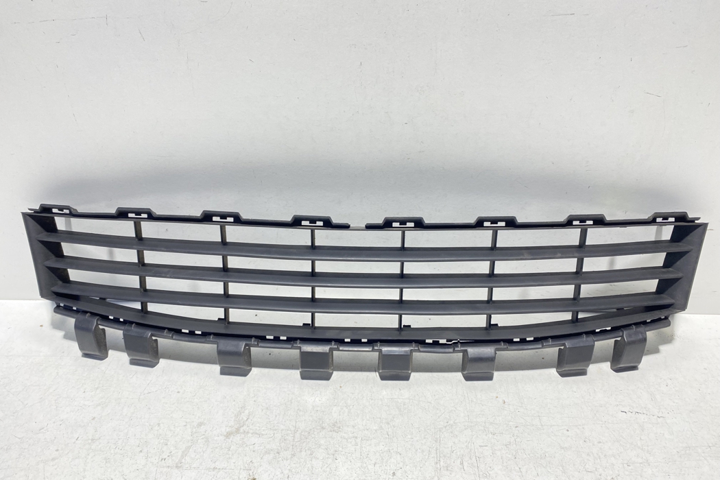 RENAULT Megane 2 generation (2002-2012) Нижняя решетка переднего бампера 8200412379 17257856