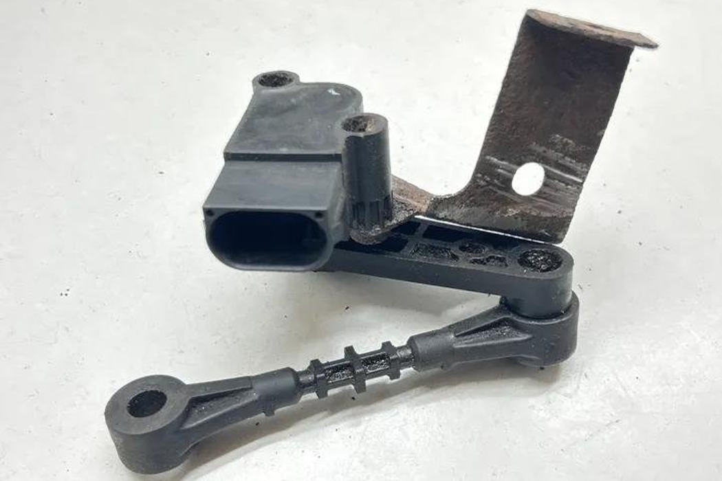 LAND ROVER Range Rover Evoque L538 (1 gen) (2011-2020) Front Left Level Sensor BJ323D026AA,11151,304080 27246158