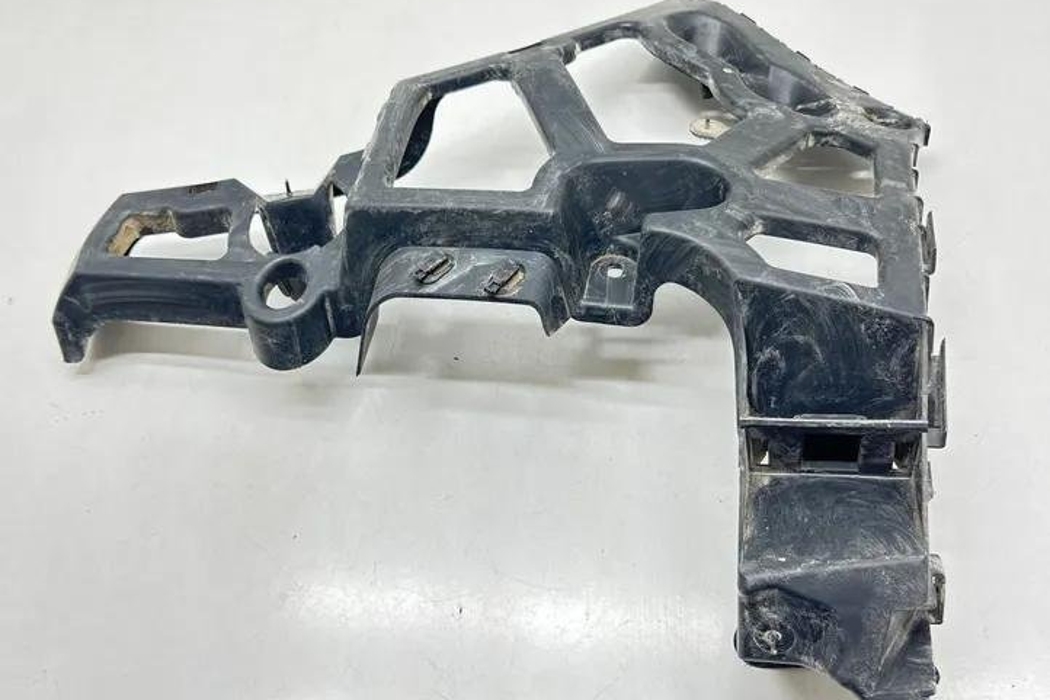 RENAULT Megane 3 generation (2008-2020) Rear Left Bumper Bracket 850450006R 27252653