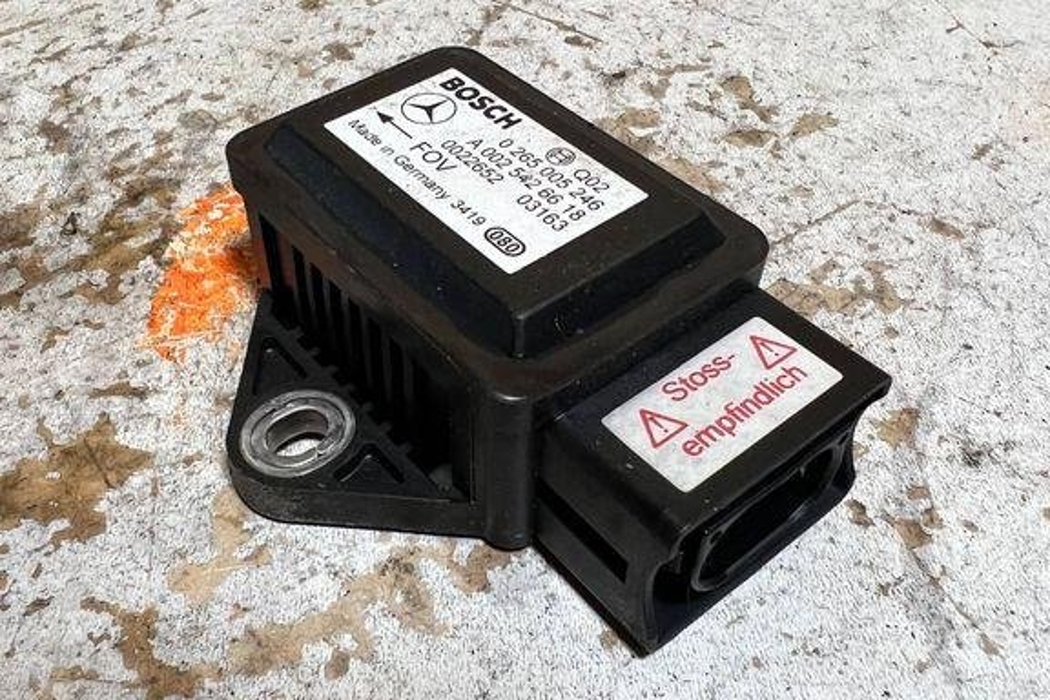 メル子 MERCEDES-BENZ E-Class W211/S211 (2002-2009) Acceleration