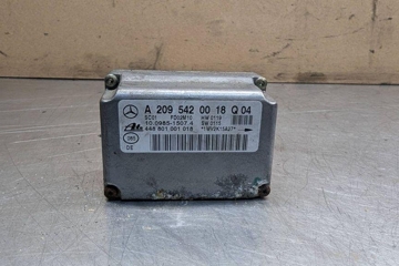 MERCEDES-BENZ C-Class W203/S203/CL203 (2000-2008) Paātrinājuma sensors 10098515074,A2095420018 31737862
