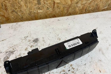 MERCEDES-BENZ M-Class W164 (2005-2011) Hazard button A1648703510 31742140