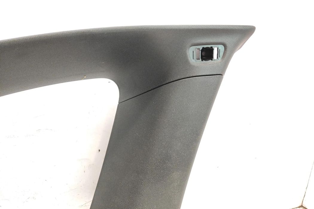 BMW X1 F48/F49 (2015-2023) Aizmugurējā kreisā statnes apdare 20285110,51437332827 30117326