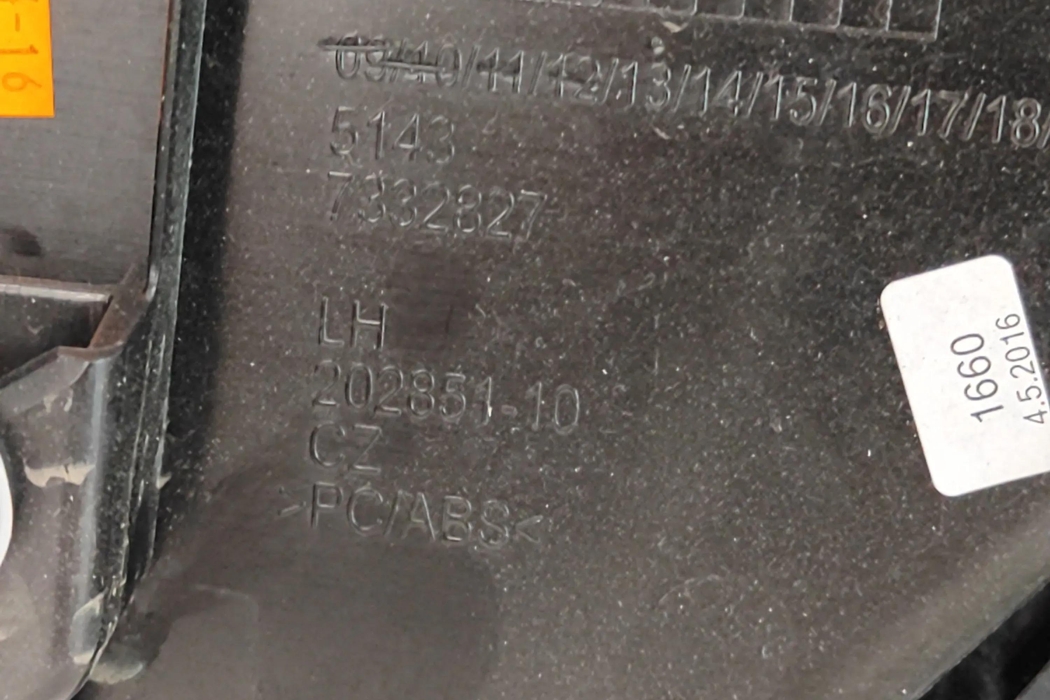 BMW X1 F48/F49 (2015-2023) Aizmugurējā kreisā statnes apdare 20285110,51437332827 30117326