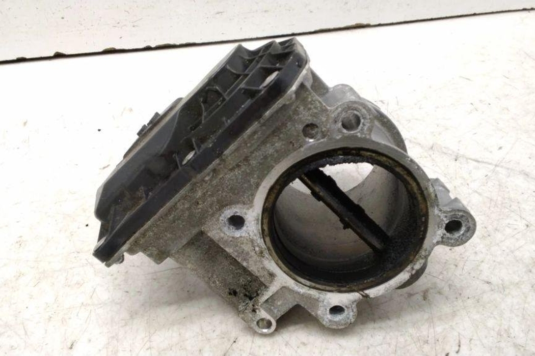 VOLVO XC40 1 generation (2017-2024) Throttle Body 32202650 30424918