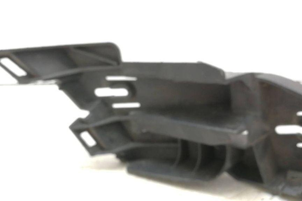 VOLKSWAGEN Golf 5 generation (2003-2009) Держатель заднего бампера правый 1K6807394 30706667