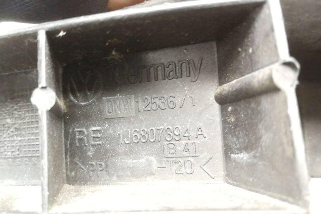 VOLKSWAGEN Golf 5 generation (2003-2009) Держатель заднего бампера правый 1J6807394A 30706731
