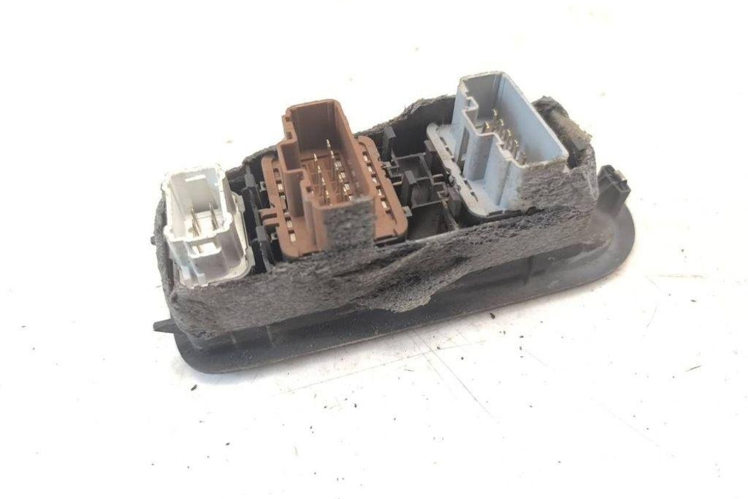RENAULT Megane 2 generation (2002-2012) Aizmugurējo kreiso durvju loga pacēlāja slēdži 30776309