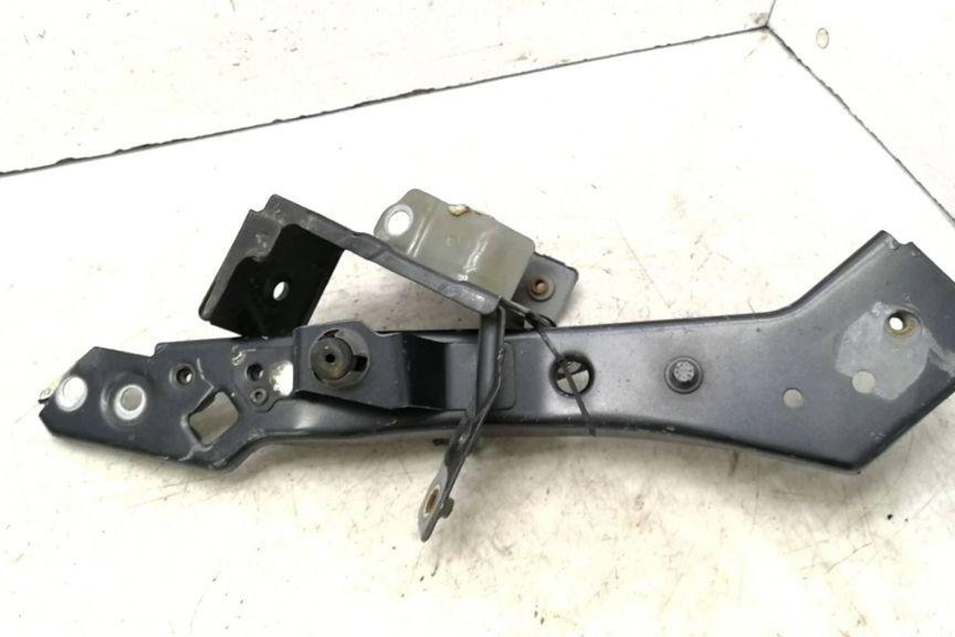 RENAULT Megane 3 generation (2008-2020) Держатель фонаря передний правый TLFRAN,6756002E 31123127