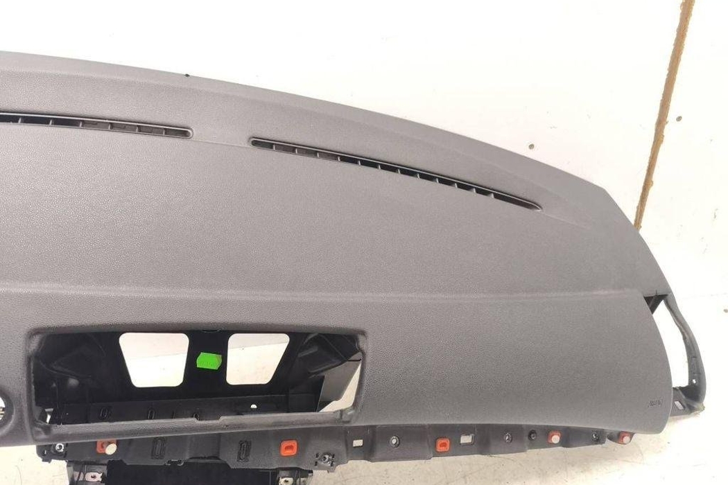 BMW 1 Series E81/E82/E87/E88 (2004-2013) Dashboard 39706687009D,30351171G,696223504 32107055