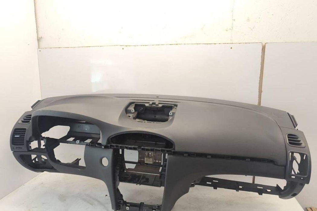 RENAULT Laguna 2 generation (2001-2007) Dashboard 8200293630B 32107659