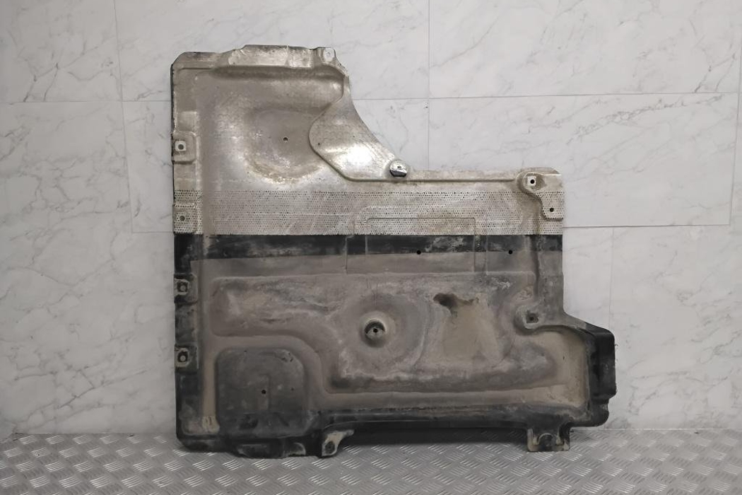 MERCEDES-BENZ C-Class W205/S205/C205 (2014-2023) Защита двигателя A2135200923 32094193