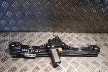 MERCEDES-BENZ C-Class W203/S203/CL203 (2000-2008) Aizmugurējo kreiso durvju logu pacēlājs 2037301146,A2037301146 31989486
