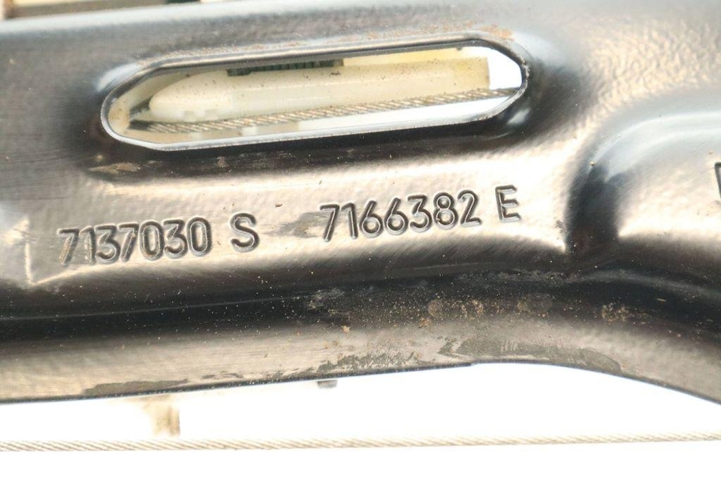 BMW X5 E70 (2006-2013) Aizmugurējo labo durvju logu pacēlājs 51357166382,7166382 30973039