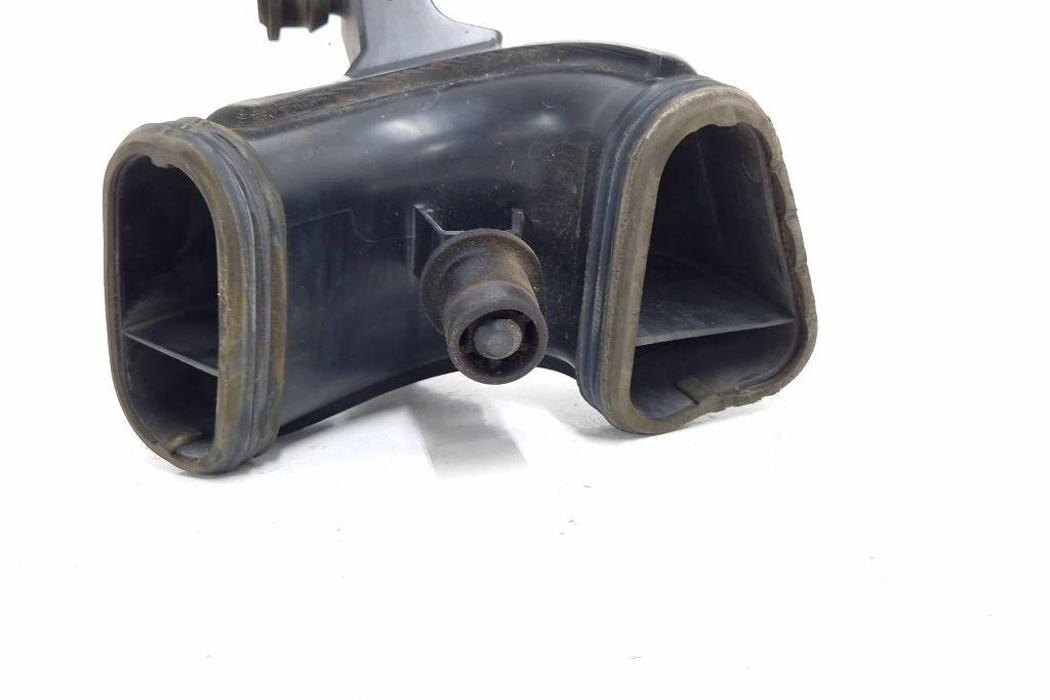 OPEL Zafira C (2012-2016) Gaisa ieplūdes caurule 315875880 30548837