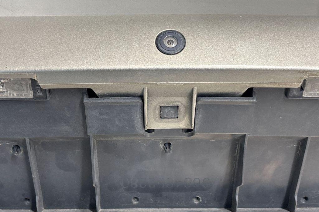PEUGEOT 3008 1 generation (2010-2016) Крышка багажника 9804896280 30569529