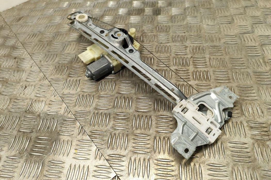 PEUGEOT 308 T9 (2013-2021) Rear left door window lifter 0013618040,9678190080 32184772
