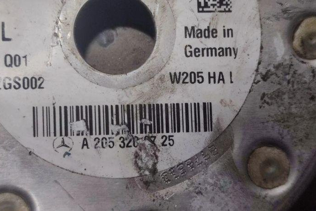 MERCEDES-BENZ C-Class W205/S205/C205 (2014-2023) Подушка подвески задняя правая A2053200725 30649686