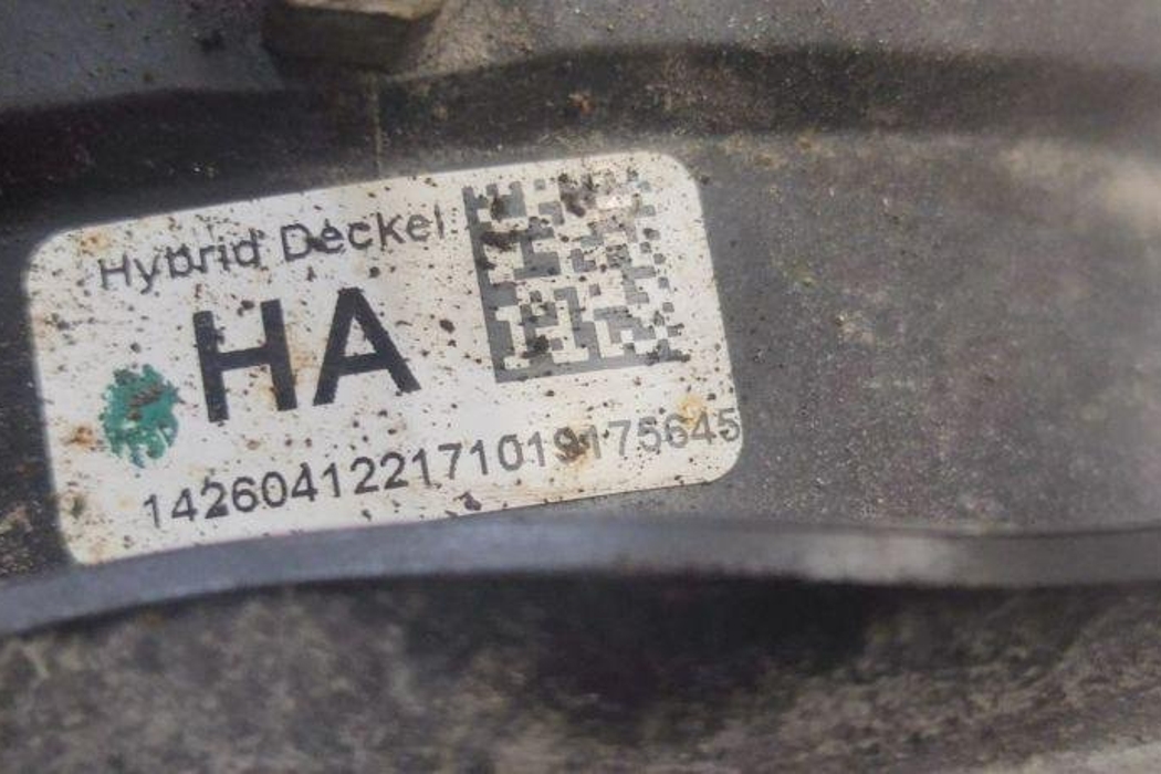 MERCEDES-BENZ C-Class W205/S205/C205 (2014-2023) Подушка подвески задняя правая A2053200725 30649686