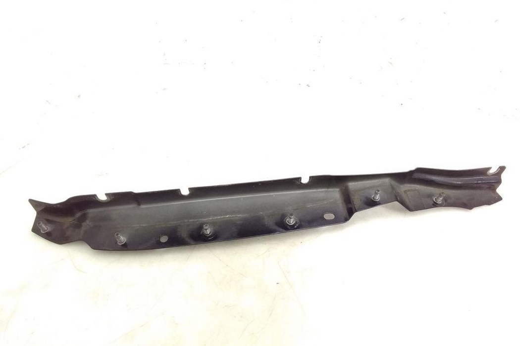 BENTLEY Continental Front Right Fender Holder 3W8821156A 32282566