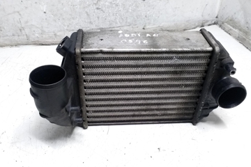 AUDI A4 B5/8D (1994-2001) Радиатор интеркулера 059145805 27583316